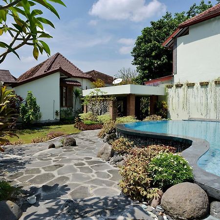 Zen Rooms Pakualaman Джокьякарта Экстерьер фото