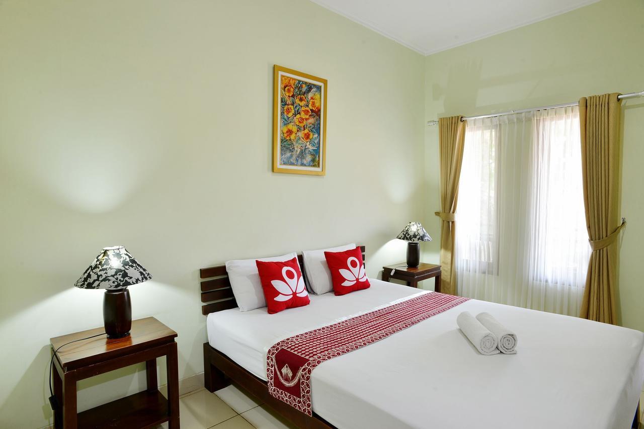 Zen Rooms Pakualaman Джокьякарта Экстерьер фото
