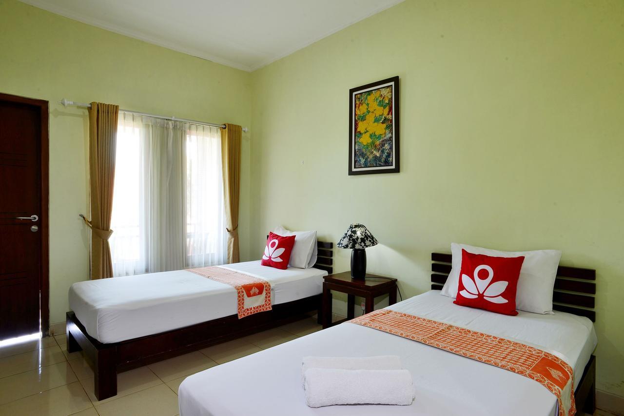 Zen Rooms Pakualaman Джокьякарта Экстерьер фото
